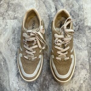 Women, coach tennis shoes